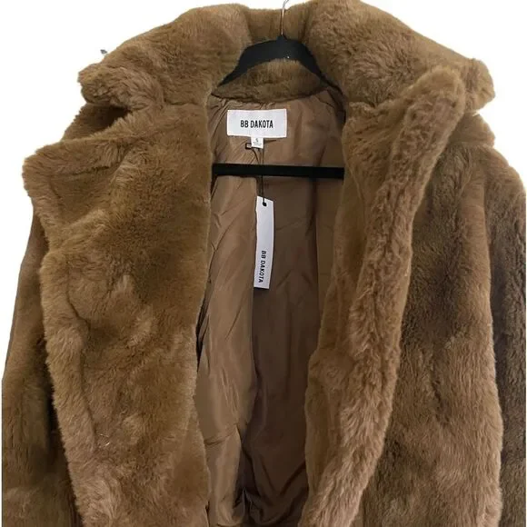 BB Dakota Big Time Plush Jacket - Picture 4 of 11